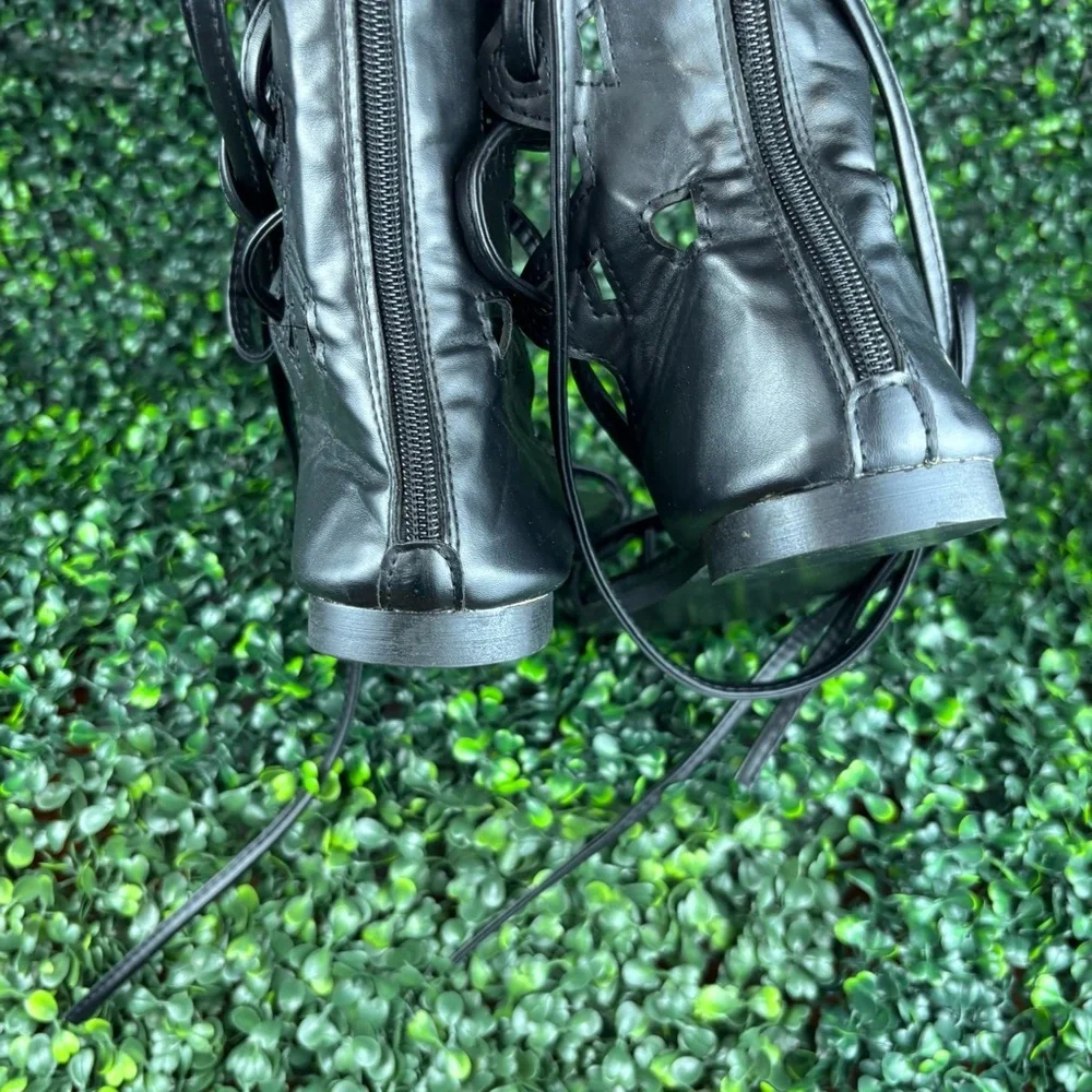 MIULAMIULA GLADIATOR LACE UP SANDALS SIZE 39- 9US